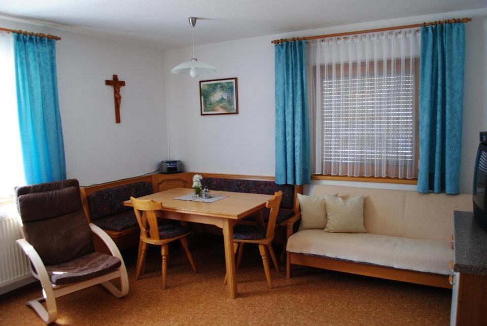 Apartment Maierhof Flirsch Zimmer foto